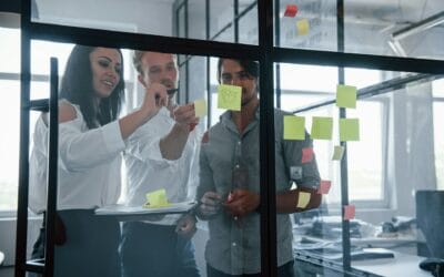 Courtier immobilier vs mandataire : quelles synergies possibles dans une stratégie patrimoniale ?