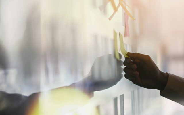Les stratégies de gestion des risques pour les fonds structurés en période volatile